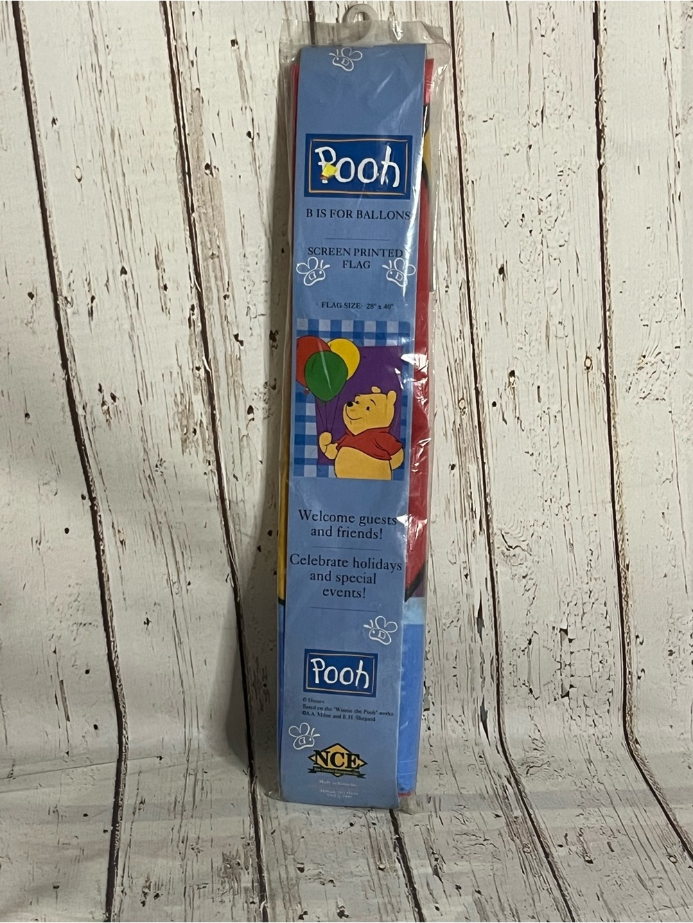 Vintage 1997 Disney Winnie the Pooh B is Balloons Yard/Garden Flag 28" x 40" New